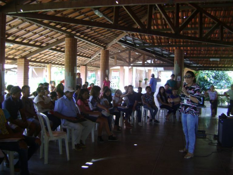 Programa Água Doce realiza palestras nas Comunidades em Madalena